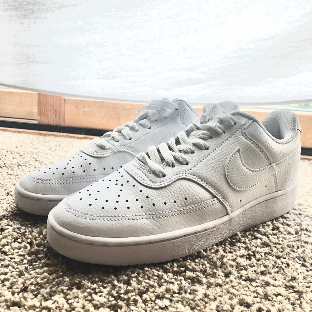 Women’s Nike shoes